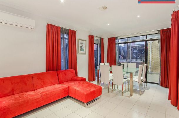 89 Ravenhill Boulevard, Roxburgh Park