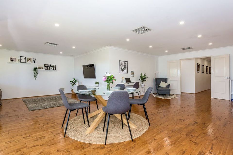 18 Forward Street , Baldivis