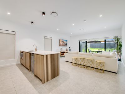 2 / 15 Bungulla Street, Sadleir