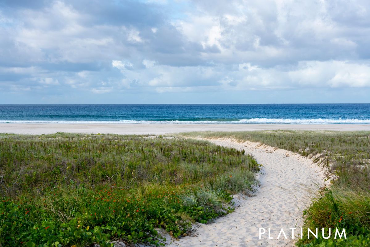 7 / 241 Golden Four Drive, Bilinga