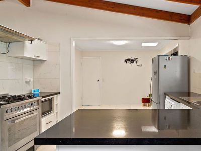 6 Celeste Court, Springwood