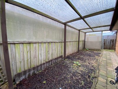 1 / 4 Karlovac Court, Bell Park