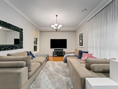 5 Bergen Close, Taylors Lakes