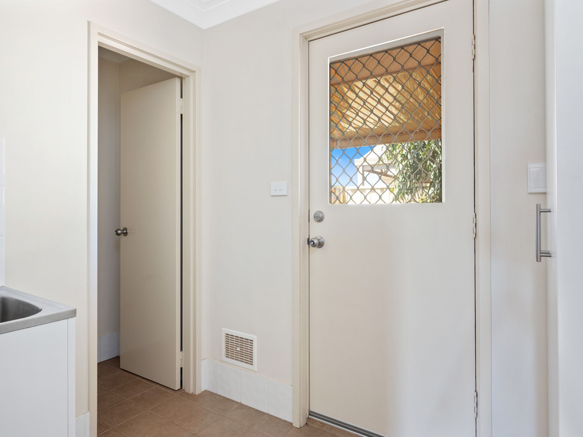 51 / 406 Hay Street, Somerville