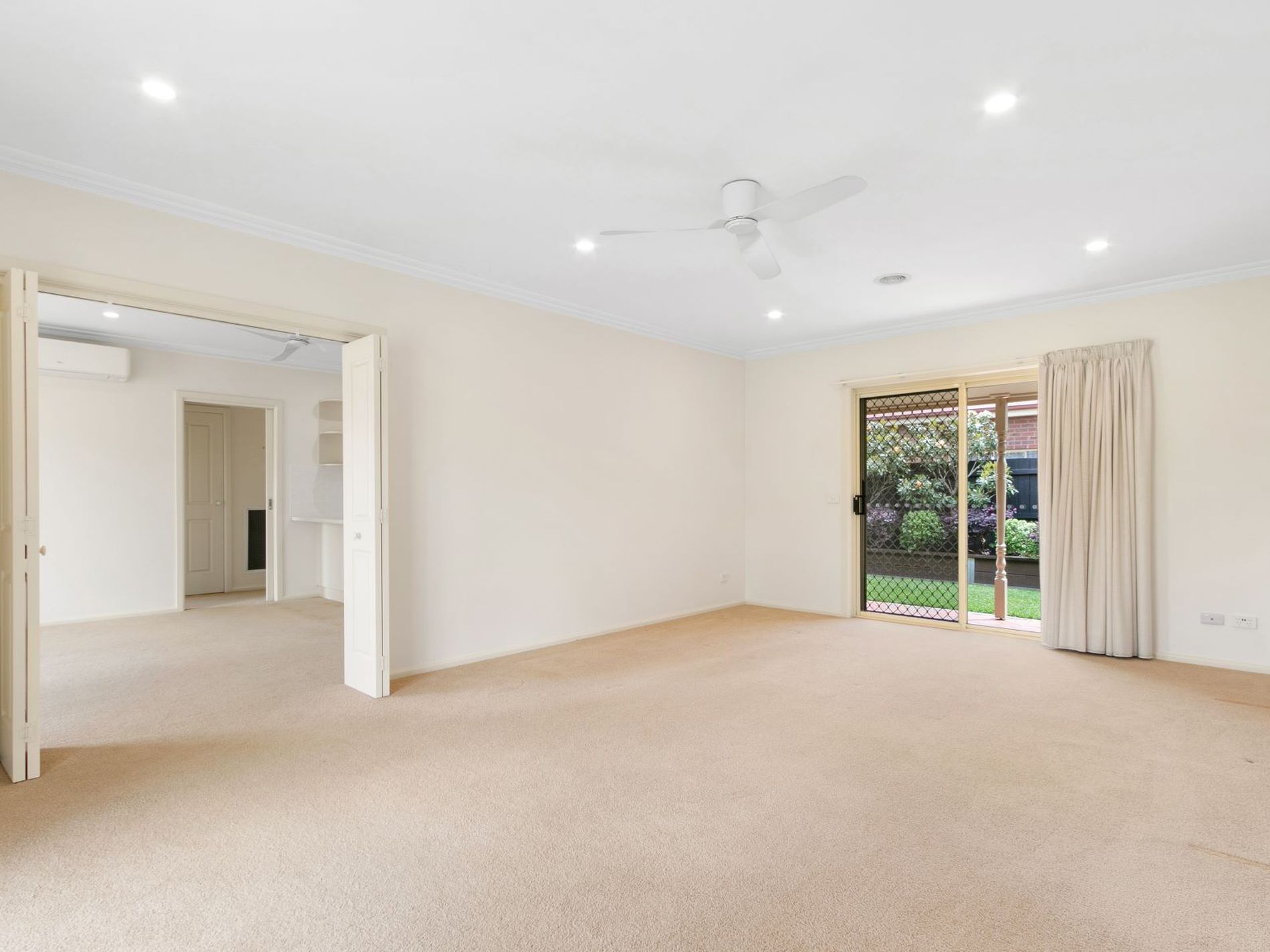 1 Cranswick Crescent, Sale