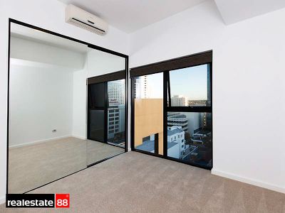 907 / 251 Hay Street, East Perth