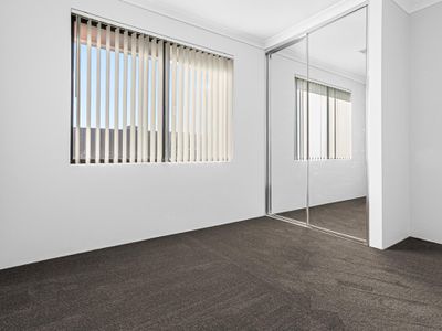 18 Goldrush Way, Baldivis