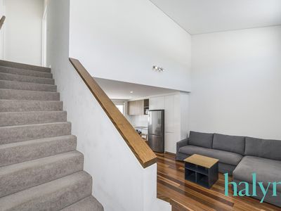 8 / 125 Fairway, Crawley