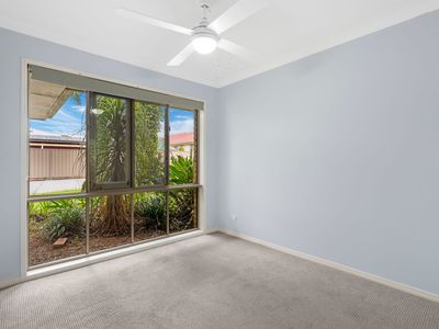 1A Mindona Street, Wishart