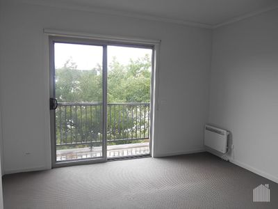 2/60-70 Cradle Mountain Drive, Craigieburn