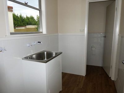 8 Sinclair Cres, Seymour