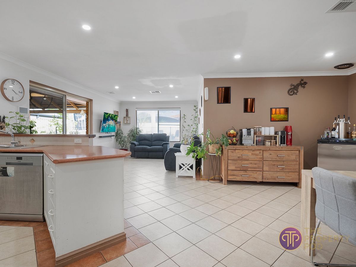 110 Forest Crescent, Thornlie