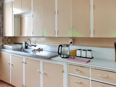 15 Sinclair Avenue, Nightcaps