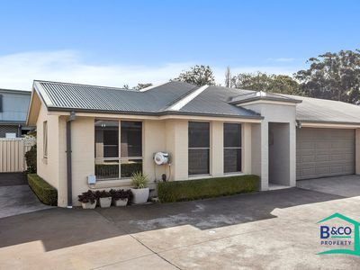 4 / 20-22 Greenacre Road, Wollongong