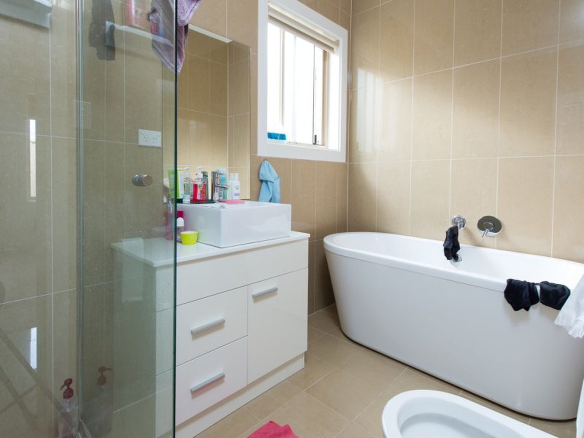 6B Moore Crescent, Campbelltown