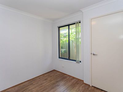 10 Saintly Turn, Byford