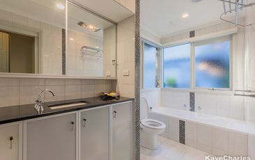 26 Bourkes Creek Road, Pakenham Upper