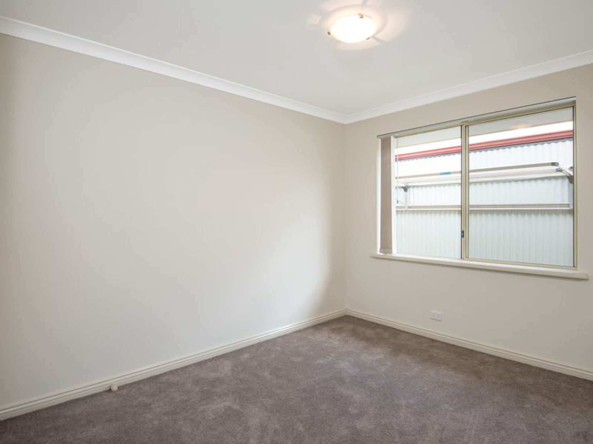 25 Longmore Parade, Broadwood