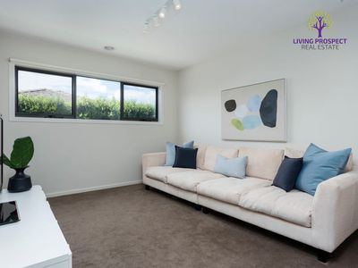 26 Surrey Grove, Point Cook