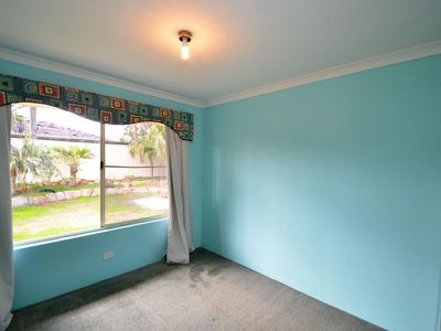 27 Carpenteria Crescent, Kenwick