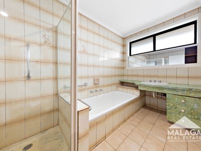 3 The Avenue, Niddrie