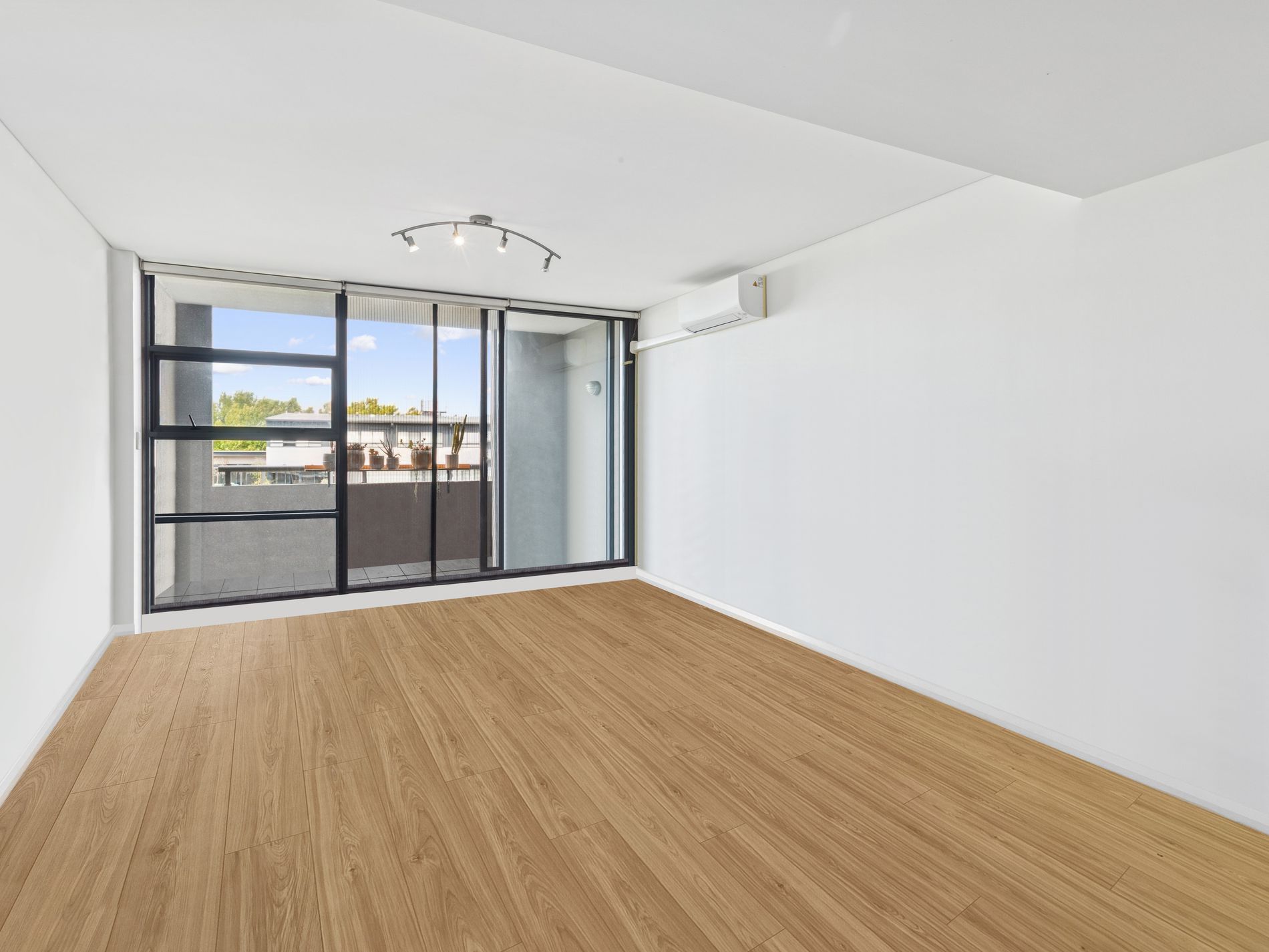 252 Botany Road , Alexandria