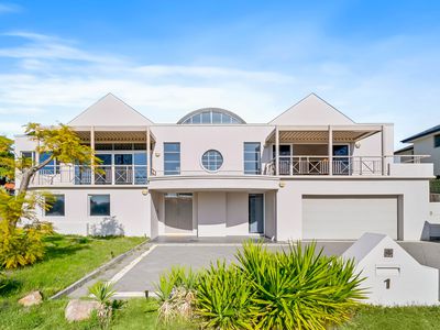 1 Berndt Grove, Winthrop