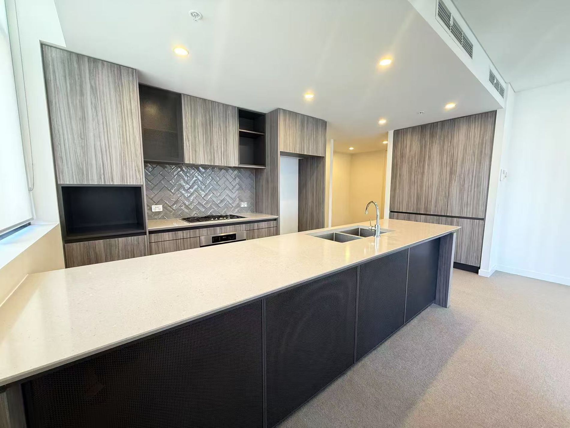 3402 / 5 Gadigal Avenue, Waterloo