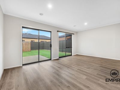7 Amadeus Street, Clyde