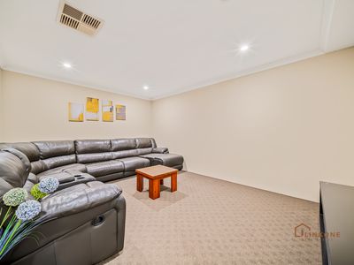 28 Fairfield Gardens, Canning Vale