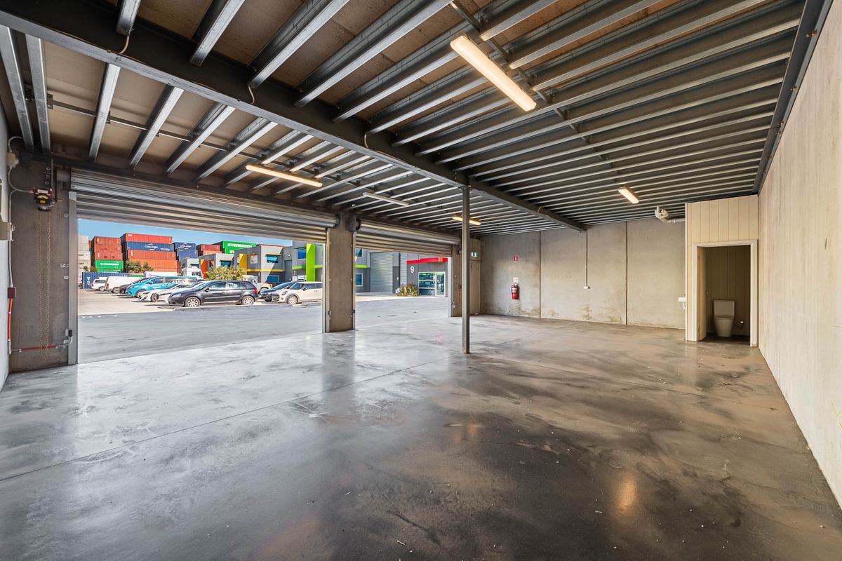 11 / 463 Somerville Road, Brooklyn