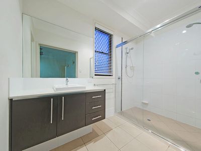 39 Higgs Circuit, Wynnum West