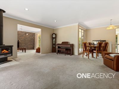 8 Lochaven Drive, Bangalee