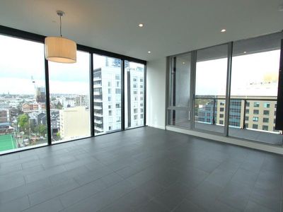 1013N / 227 Toorak Road, South Yarra