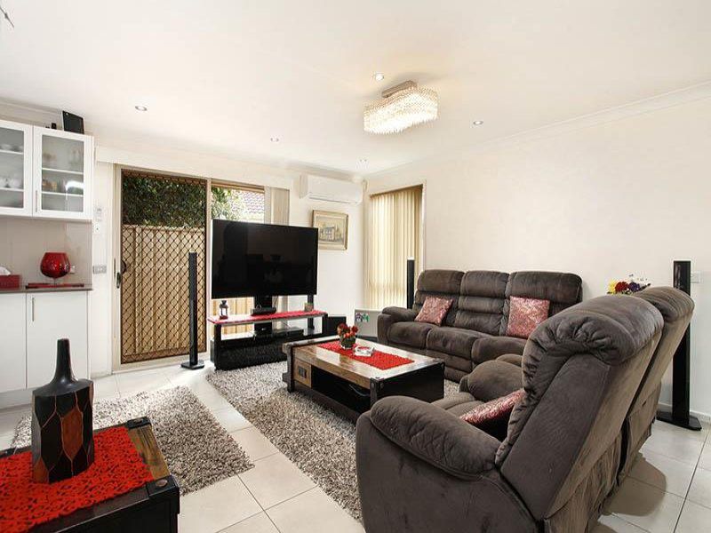 10 Birgitte Cres, Cecil Hills