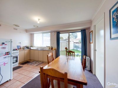 9 Prospect Hill Crescent, Dandenong North