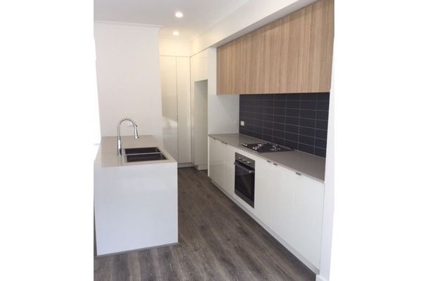20 Lemnos Walk, Greenvale