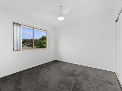 37 Sunrise Crescent, Regents Park