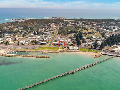 6 Beach Road, Beachport