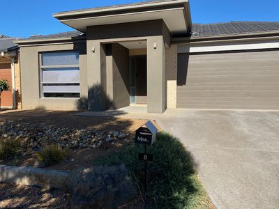 8 Viaduct Parade, Truganina