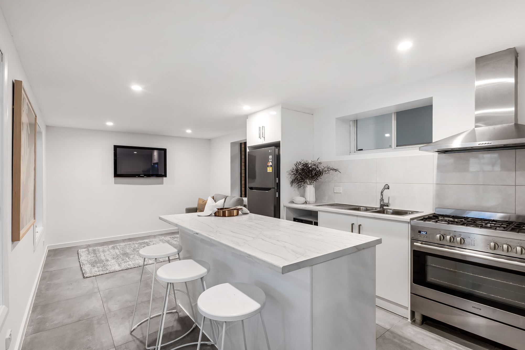 4 Woodland Road, Mitchell Park