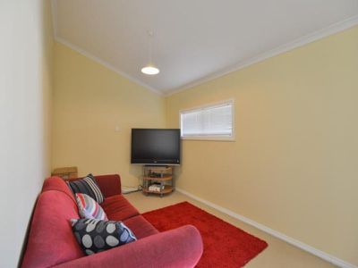 15 Bourke Street, Piccadilly