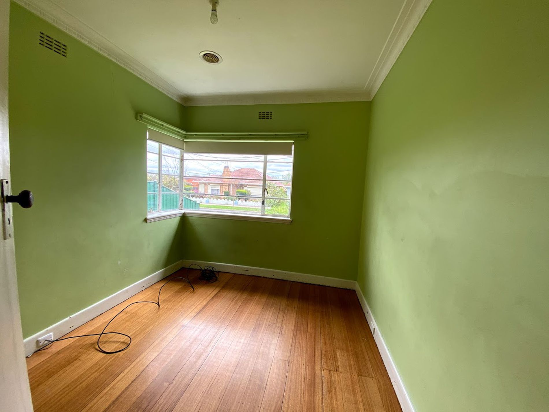 4 Colin Street, Sunshine