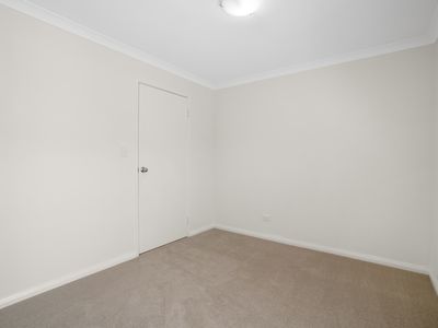 1 / 36 Epsilon Drive, Rockingham