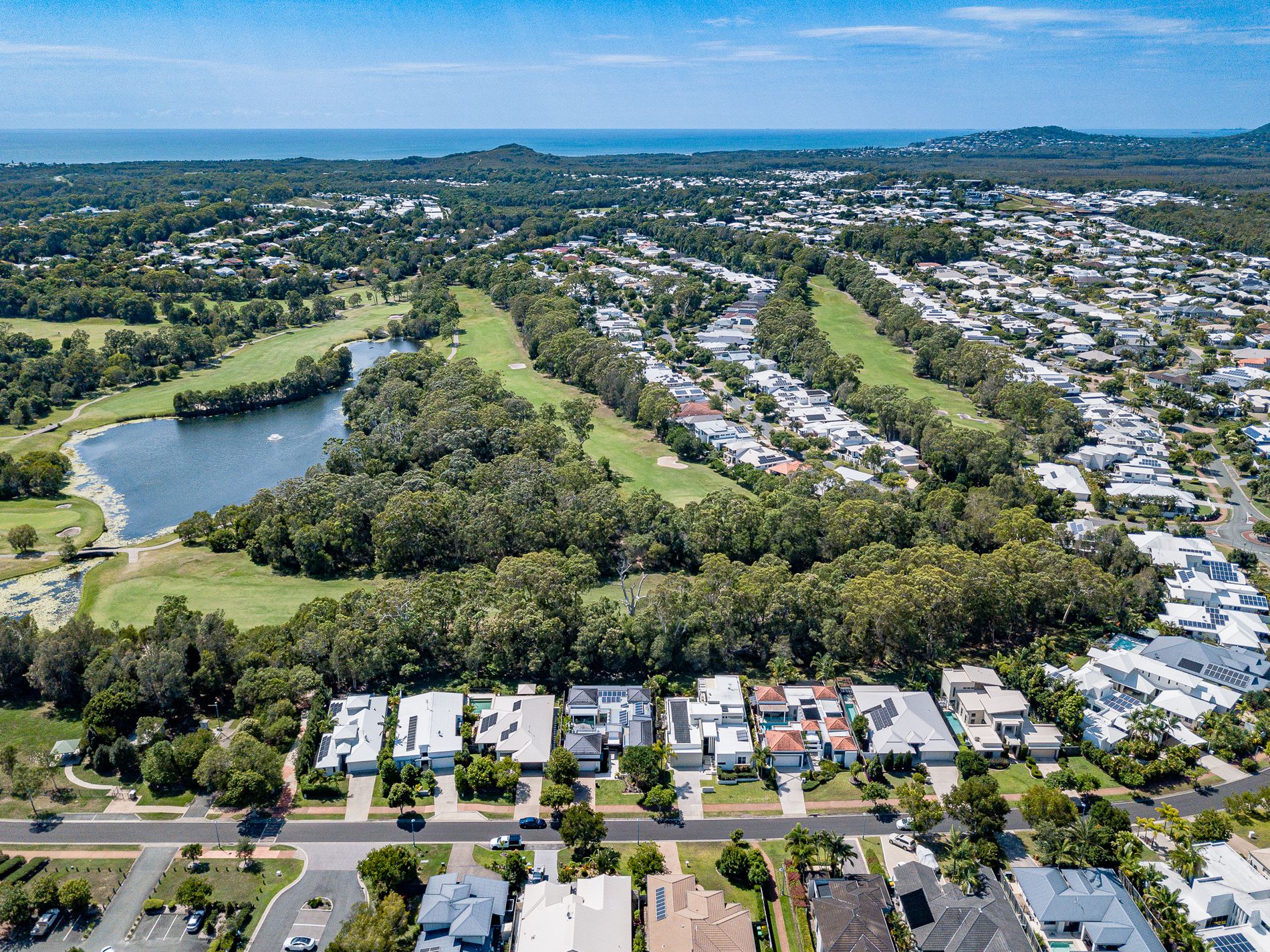 71 The Avenue, Peregian Springs