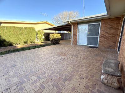 24 Brooks Crescent, Darlington Point