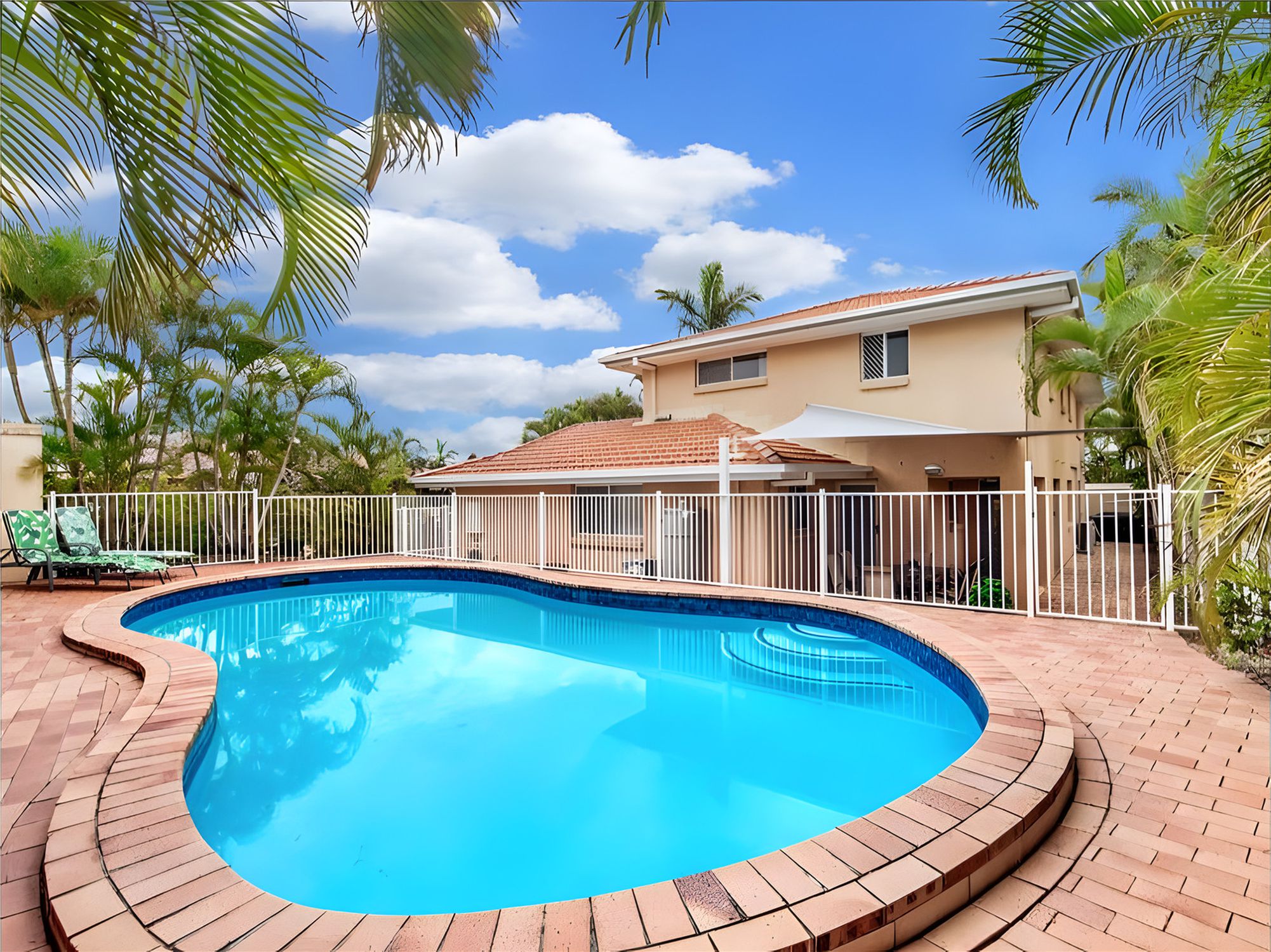 11 Rosebud Street , Robina