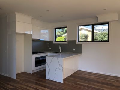 1 / 4 Fortune Street, Box Hill North