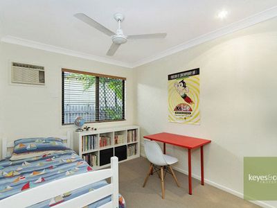 90 Riverbend Drive, Douglas