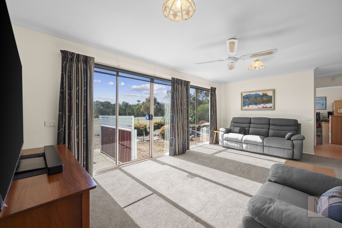 19 Cummins Road, Howes Creek